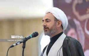 امام راحل (ره) با پشتوانه مردم پرچمدار مبارزه برای احیای دین خدا شد امام راحل (ره) با پشتوانه مردم پرچمدار مبارزه برای احیای دین خدا شد