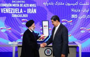 دیپلماسی برنده در همسایگی آمریکا دیپلماسی برنده در همسایگی آمریکا