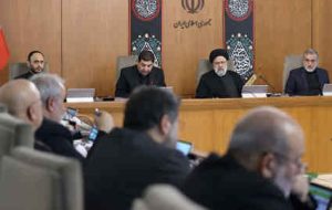 در هیات دولت مطرح کرد؛ آیت‌الله رئیسی: صدور مجوز قرآن‌سوزی نماد جاهلیت مدرن است
