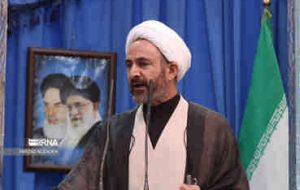 امام جمعه ایلام: بصیرت افزایی مهم ترین راهبرد خنثی کننده توطئه دشمنان است