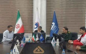 فرمانده سپاه ایلام: مسئولان ارشد کشوری برای حل مسئله پتروشیمی دهلران ورود کنند فرمانده سپاه ایلام: مسئولان ارشد کشوری برای حل مسئله پتروشیمی دهلران ورود کنند