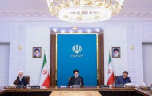 رئیسی: اجرای خوب قانون اساسی ضامن آزادی است/ این قانون تعارضی ندارد رئیسی: اجرای خوب قانون اساسی ضامن آزادی است/ این قانون تعارضی ندارد