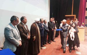 قرارداد زمین به خانواده های دارای فرزند سوم در ایلام اهدا شد + گزارش تصویری