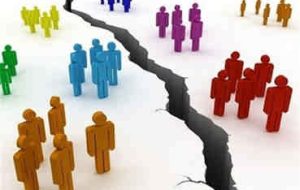 استاندار ایلام:دستگاههای اجرایی تکالیف مرتبط با کاهش آسیبهای اجتماعی را انجام دهند استاندار ایلام:دستگاههای اجرایی تکالیف مرتبط با کاهش آسیبهای اجتماعی را انجام دهند