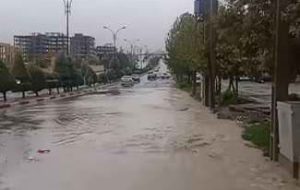 از لطافت باران تا مصائب شهروندان *کورش سهرابی از لطافت باران تا مصائب شهروندان *کورش سهرابی