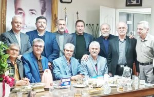 نشست صمیمی جمعی از پیشکسوتان بانک صادرات ایران با اعضای هیئت مدیره کانون بازنشستگان