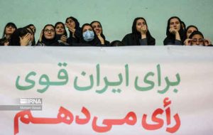 نواختن زنگ مجلس در مدارس ایلام/ هشت هزار دانش آموز ایلامی رأی اولی هستند