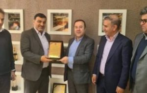 نشست مشترک مدیران عامل شرکت فولاد اکسین خوزستان و مدیرعامل شرکت فولاد هرمزگان برای تولید محصولات نوین و ایجاد تفاهم نامه های همکاری نشست مشترک مدیران عامل شرکت فولاد اکسین خوزستان و مدیرعامل شرکت فولاد هرمزگان برای تولید محصولات نوین و ایجاد تفاهم نامه های همکاری