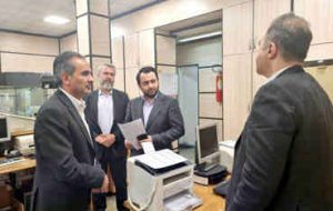 ​بازدید میدانی مدیرعامل بانک صادرات ایران از برخی شعب در ساعات کاری پایانی سال