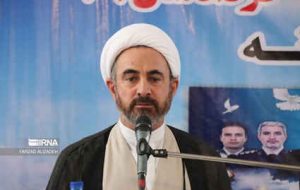 امام جمعه ایلام: انقلاب اسلامی هسته اصلی دفاع از مظلومان جهان است امام جمعه ایلام: انقلاب اسلامی هسته اصلی دفاع از مظلومان جهان است