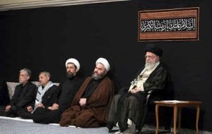 رهبر انقلاب: کارزار جبهه حسینی با جبهه یزیدی تمام نشدنی است رهبر انقلاب: کارزار جبهه حسینی با جبهه یزیدی تمام نشدنی است
