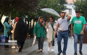 بارش باران در برخی نقاط کشور/ خلیج فارس و دریای خزر مواج است بارش باران در برخی نقاط کشور/ خلیج فارس و دریای خزر مواج است