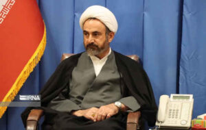 امام جمعه ایلام: کمک به ایتام وظیفه‌ای الهی بر دوش همه است