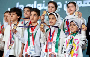 نابغه‌های کوچک ایران چرتکه انداختند