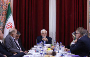 عارف: رویکرد دولت چهاردهم تسهیل سرمایه گذاری است/ افزایش اقتدار ملی راهبرد دولت