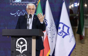 عارف: دانشگاه فرهنگیان باید در جایگاه ستاد عالی تربیت معلم باشد