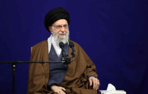 رهبر معظم انقلاب: نوآوری علمی و اندیشه سیاسی دو ویژگی برجسته علامه نائینی بود
