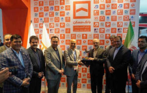 پرنده «تندیس کیش اینوکس ۲۰۲۵» بر شانههای بانک مسکن نشست پرنده «تندیس کیش اینوکس ۲۰۲۵» بر شانههای بانک مسکن نشست