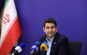 وزیر ارتباطات: هوش مصنوعی تهدید و فرصت همزمان برای توسعه کشور است