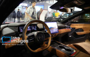 تولید خودروی سواری ۱۰ درصد کاهش یافت