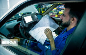 پرواز قیمت ها؛ مردم در تله خودروسازان و دلالان