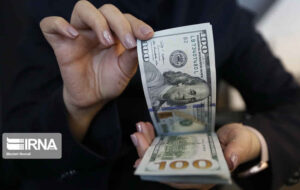 حذف ارز چند نرخی منجر به رقابت‌پذیری در صادرات و رونق تولید می‌شود