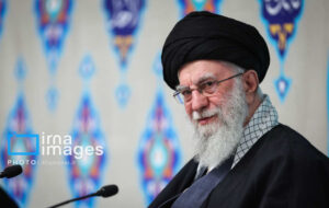 کمک پنج میلیارد تومانی رهبر انقلاب برای آزادی زندانیان نیازمند