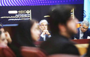 وزیر علوم: اگر خطایی بوده، اشتباه از مدیریت بوده است نه از دانشجویان