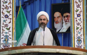 امام جمعه ایلام: دانشگاه جای پیاده‌نظام دشمن نیست