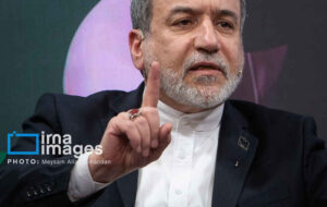 هشدار قاطع عراقچی: هرگونه اقدام خصمانه با پاسخی فوری و قاطع مواجه خواهد شد هشدار قاطع عراقچی: هرگونه اقدام خصمانه با پاسخی فوری و قاطع مواجه خواهد شد