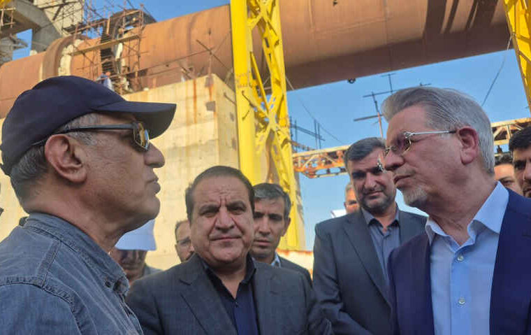 بازدید معاون اجرایی رئیسجمهور از ۲ کارخانه پتروپالایش و سیمان دهلران بازدید معاون اجرایی رئیسجمهور از ۲ کارخانه پتروپالایش و سیمان دهلران