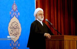 امام خمینی (ره) در مسیر مبارزه با مستکبران لحظه‌ای نسبت به وعده‌های الهی تردید نکردند