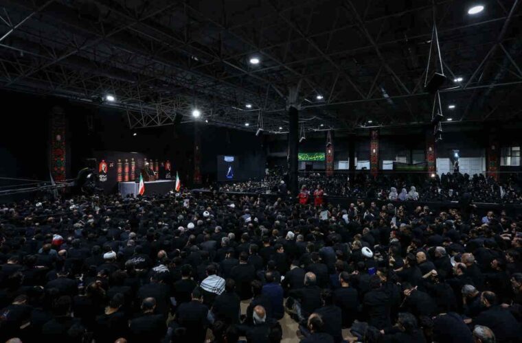 مراسم عزاداری شب عاشورای حسینی در جوار محل شهادت قائد شهید برگزار شد