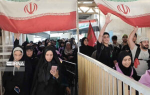 بازگشت زائران از مرز مهران شتاب گرفت، رشد چشمگیر ترددها