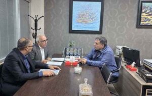 دیدار مشاور ارشد رئیس سازمان بازرسی کل کشور به همراه رئیس هیأت مدیره پست بانک ایران با مدیرعامل صندوق رفاه و تأمین آتیه کارکنان و بازدید از شعبه میرزای شیرازی بانک