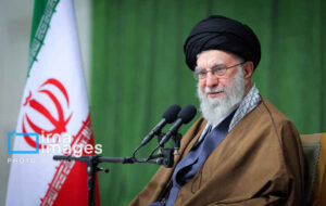 بازخوانی اندیشه‌های اقتصادی رهبر شهید/ از هدایت نقدینگی تا جمع‌سپاری مالی