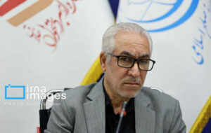 عامری: آقای شهید ایران در تمامی سالهای رهبری از دایره اعتدال و حکمت خارج نشد عامری: آقای شهید ایران در تمامی سالهای رهبری از دایره اعتدال و حکمت خارج نشد