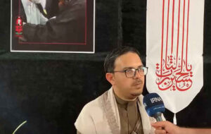 فعال یمنی: دشمنان انتظار حضور گسترده در مراسم وداع با رهبر شهید را نداشتند + فیلم