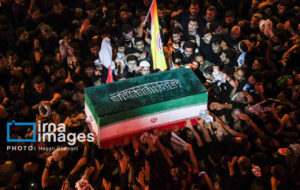 بازتاب مراسم تشییع رهبر شهید در رسانههای عراقی؛ جمعیت انبوه سوگواران در نجف و کربلا بازتاب مراسم تشییع رهبر شهید در رسانههای عراقی؛ جمعیت انبوه سوگواران در نجف و کربلا