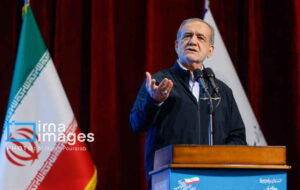 پزشکیان: مسئولیت‌پذیری و خدمت به کشور به فرزندان ایران بیاموزید