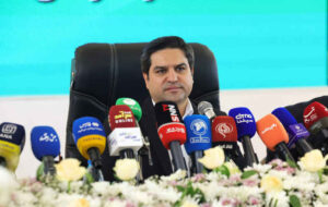 حمید بنائیان: پست بانک ایران در مسیر بانک جامع؛ هدفگذاری سرمایه ۹۰ همتی تا پایان ۱۴۰۷/ هدفگذاری برای رسیدن به ۳۴۰ همت منابع در سال ۱۴۰۵ حمید بنائیان: پست بانک ایران در مسیر بانک جامع؛ هدفگذاری سرمایه ۹۰ همتی تا پایان ۱۴۰۷/ هدفگذاری برای رسیدن به ۳۴۰ همت منابع در سال ۱۴۰۵
